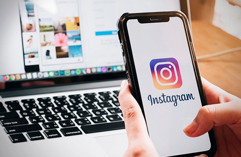 Instagram em duas telas computador e celular.